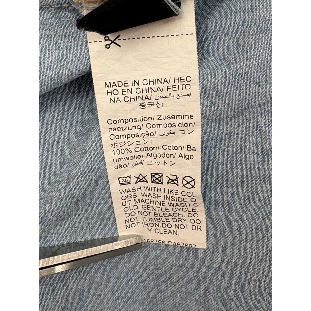 SHEIN Denim Shirt Light‎ Wash 100% Cotton Button Down Pockets Small 4 - Picture 7 of 7